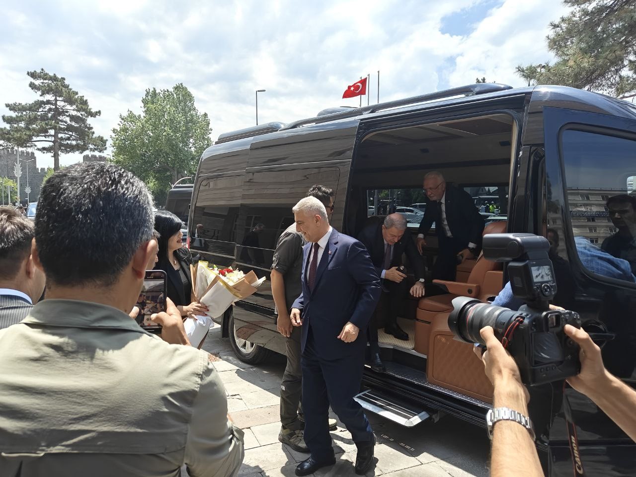 Bakan Bolat’tan Vali Çiçek’e ziyaret