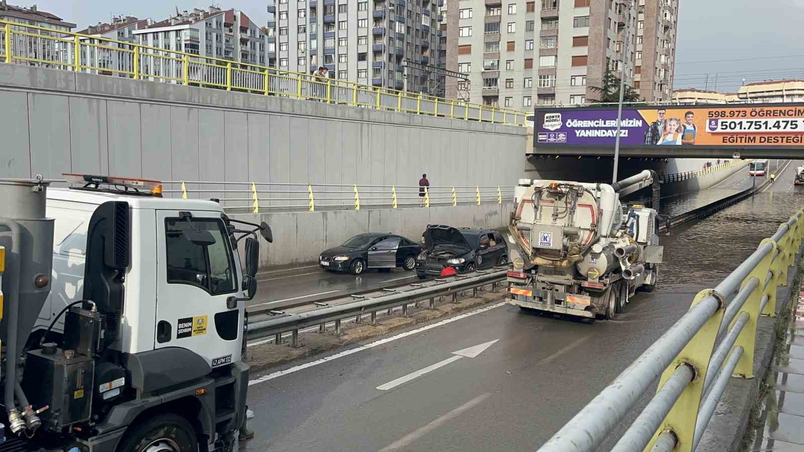 Konya’da dolu ve sağanak yağış etkili oldu
