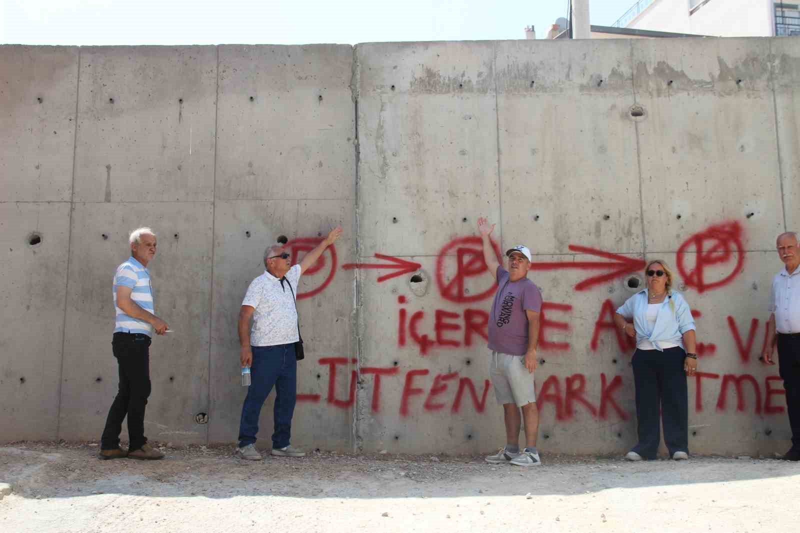 ’Dostluk Bulvarı’ çıkmaz sokaklara çıkıyor