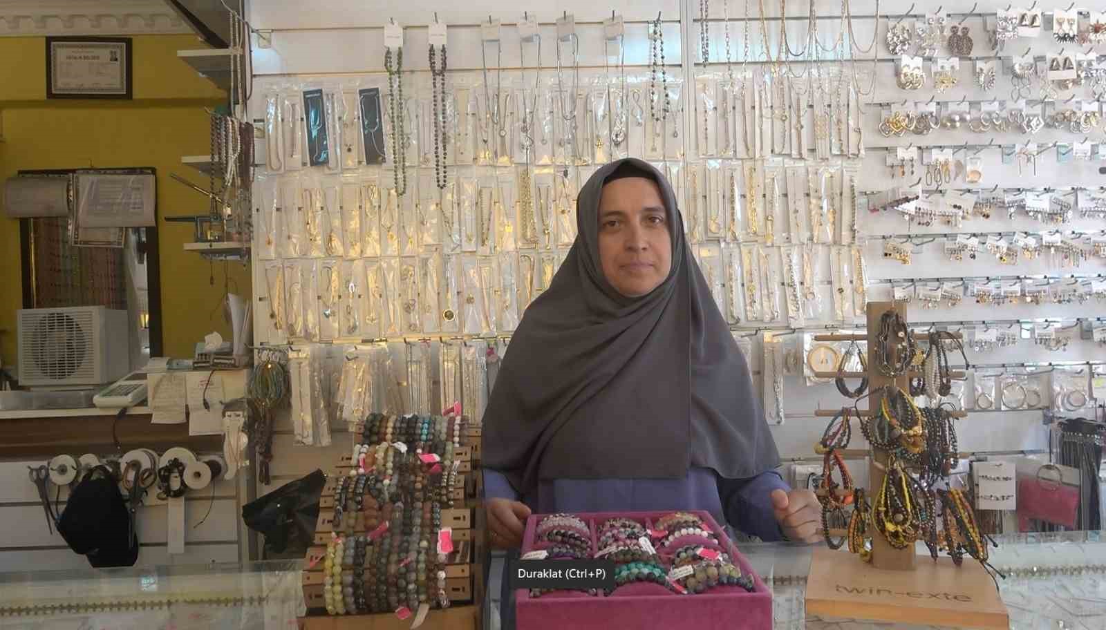 Hayalini gerçekleştirdi, kendi işinin patronu oldu: Kadın girişimcinin küçük dükkanında büyük azmi