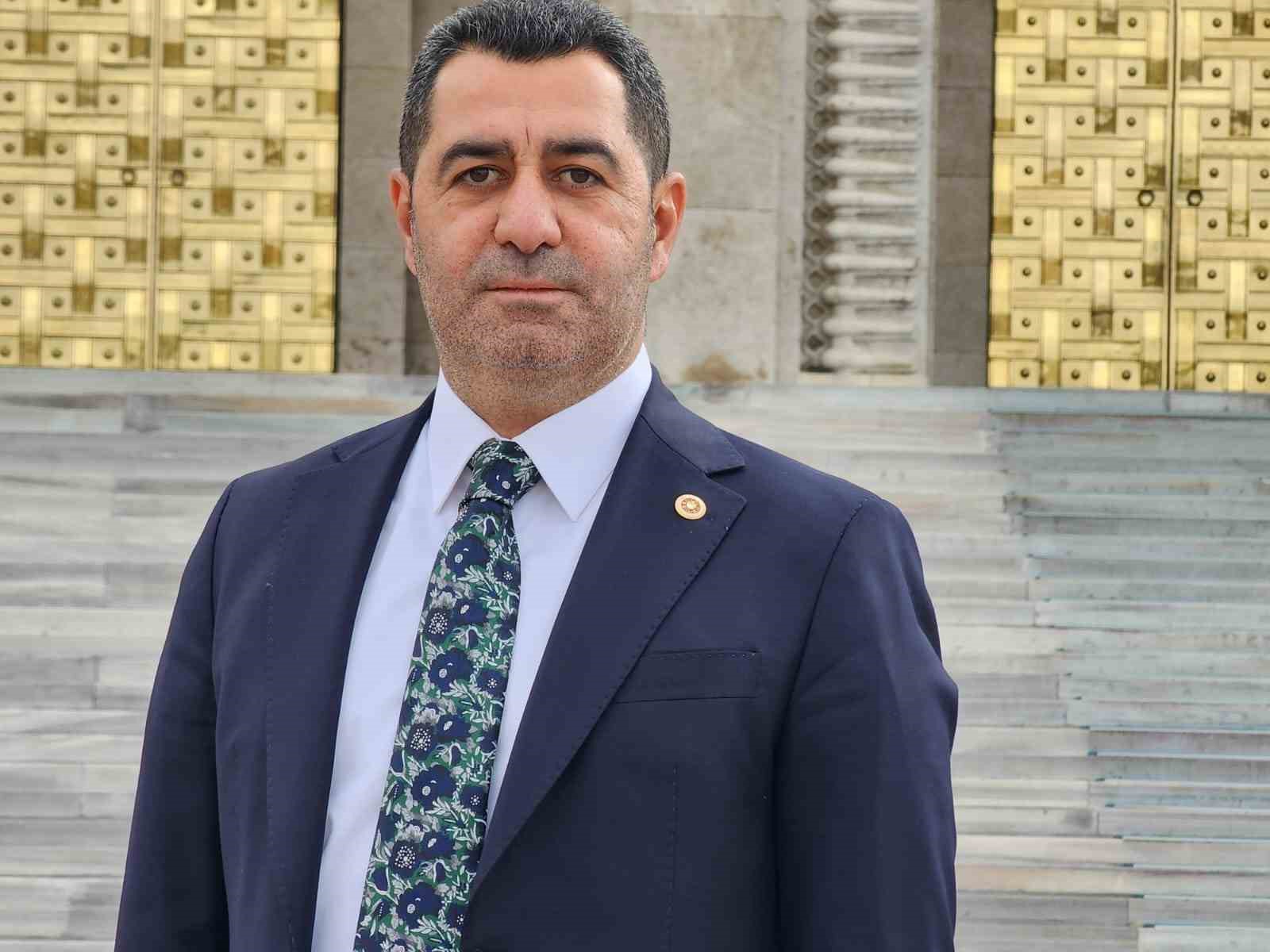 Milletvekili Bünyamin Bozgeyik’ten Babalar Günü mesajı