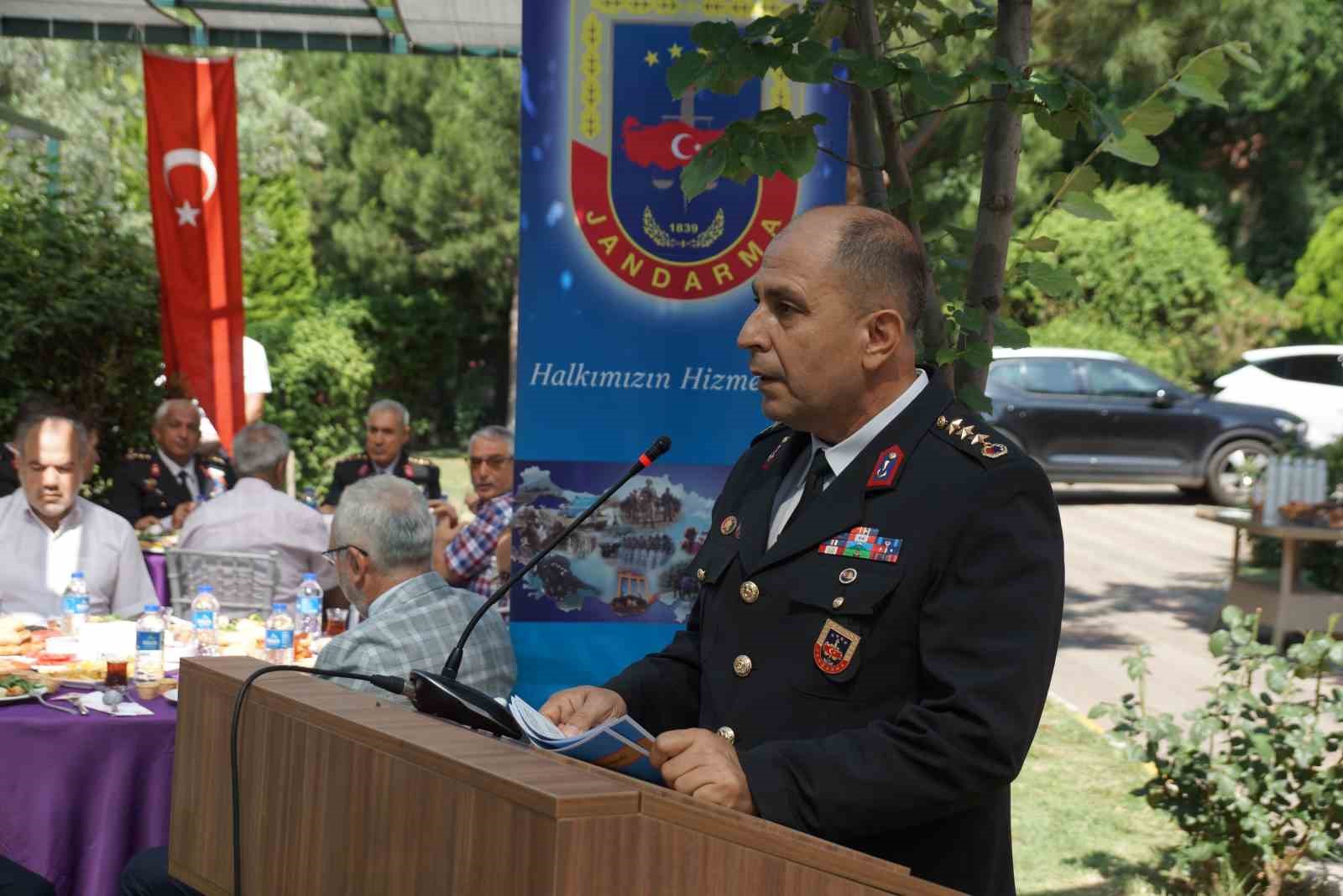 Jandarma, şehit aileleri ve gazilerle anlamlı etkinlikte buluştu