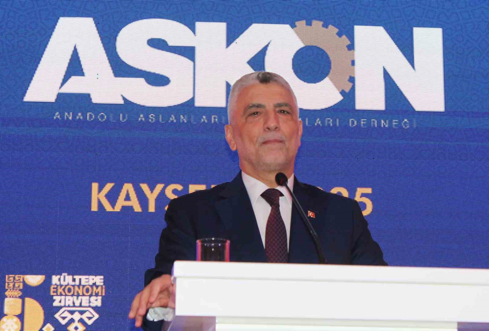 Bakan Bolat: "Gayri safi yurtiçi hasılamız 2025 yılının ilk çeyreği itibariyle 1 trilyon 371 milyar dolara yükselerek tüm zamanların milli gelir rekorunu yenilemiştir"
