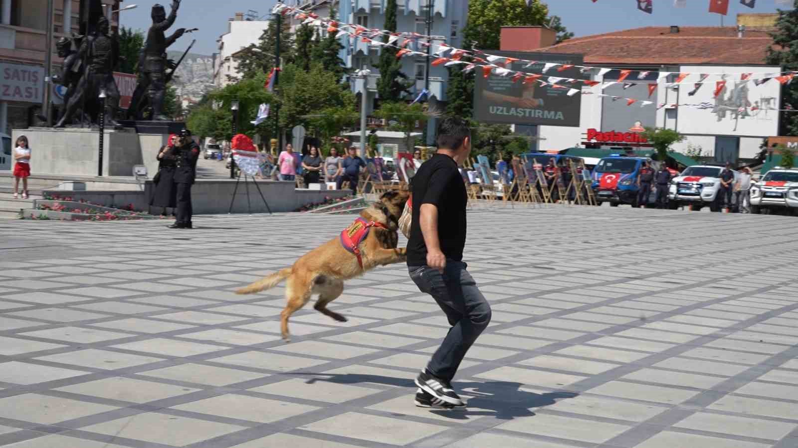 Burdur&rsquo;da Jandarmanın 186. kuruluş yıl d&ouml;n&uuml;m&uuml; kutlandı
