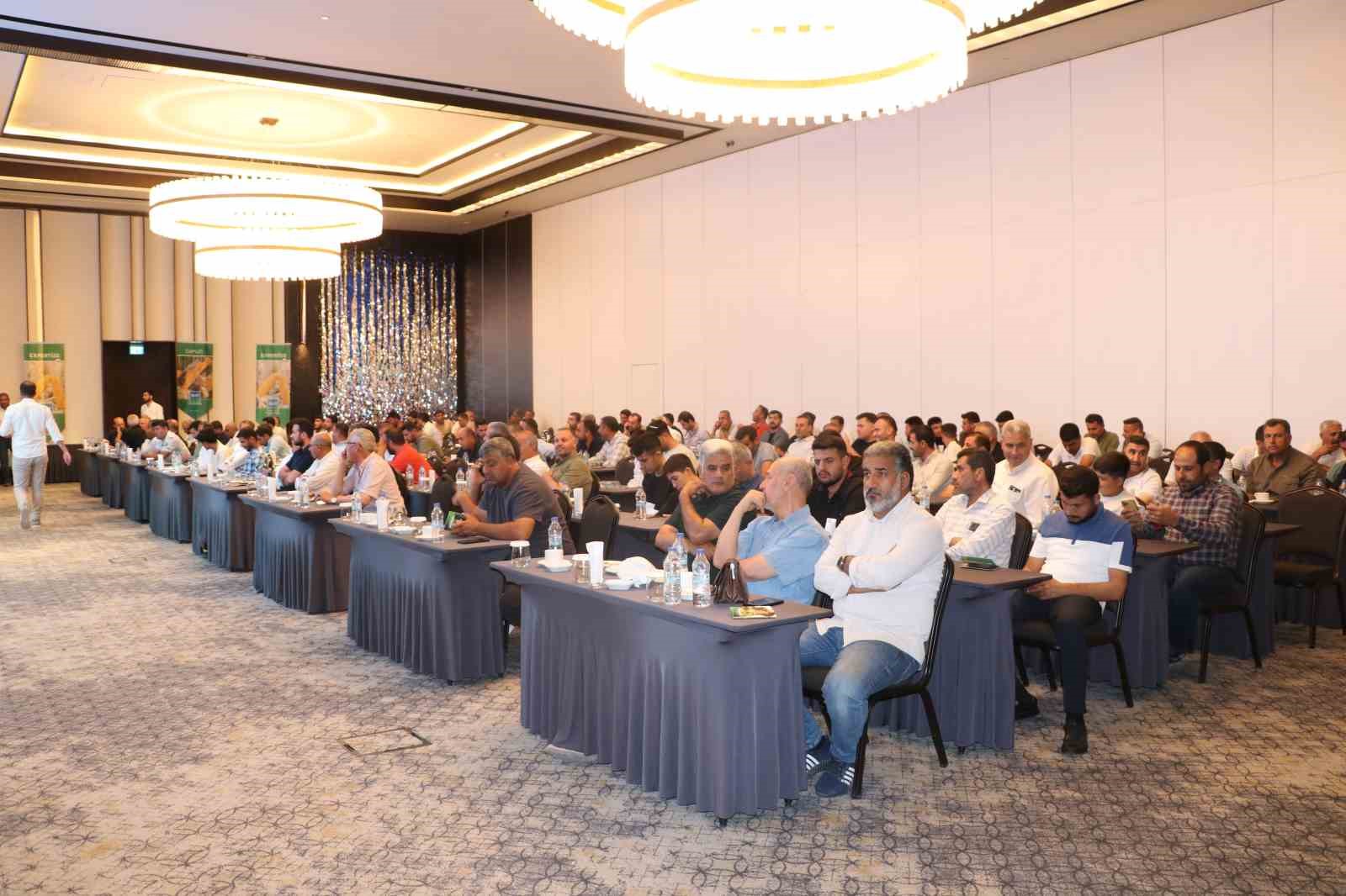 Şanlıurfa&rsquo;da ziraat m&uuml;hendisleri mısır &uuml;reticileri ile buluştu
