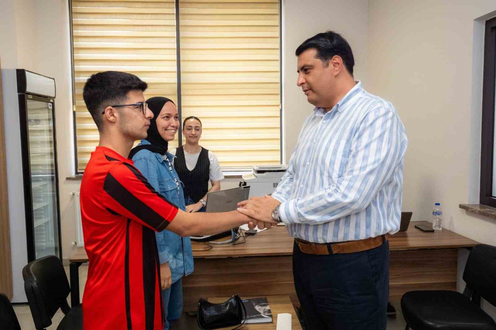 Yılmaz’dan sessizlik çağrısı