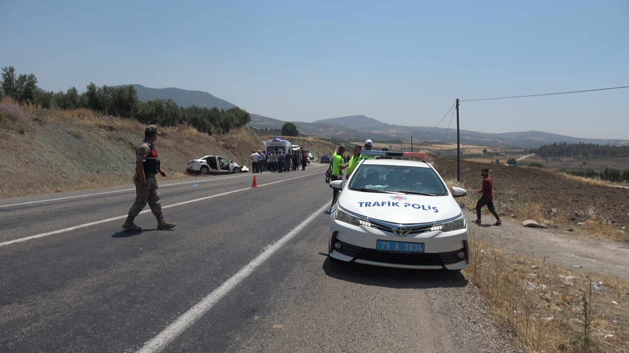 Kilis-Hatay  yolunda çift taraflı kaza: 8 yaralı