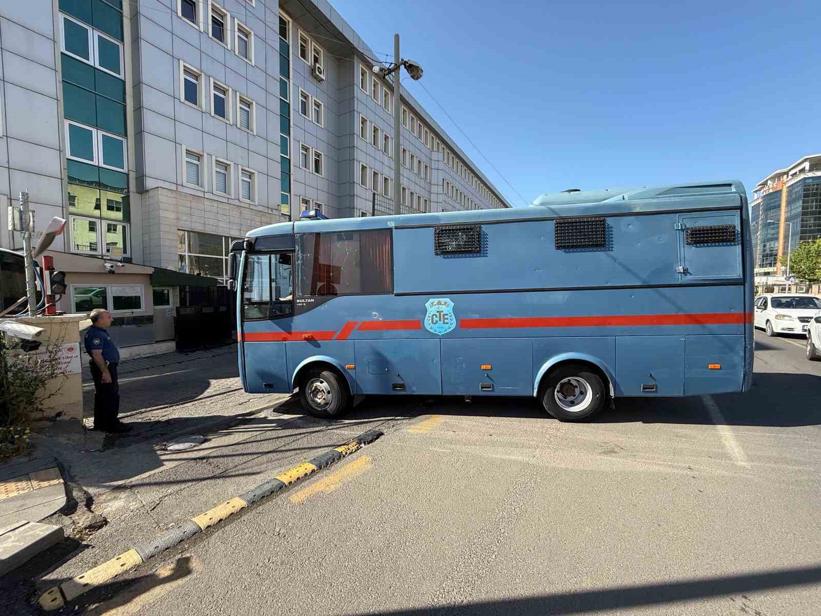 Narin G&uuml;ran cinayetiyle ilgili 15 sanık hakkındaki gerek&ccedil;eli kararda asılsız ihbarlar, yangın &ccedil;ıkarma ve kayıtların silinmesi tek tek sıralandı
