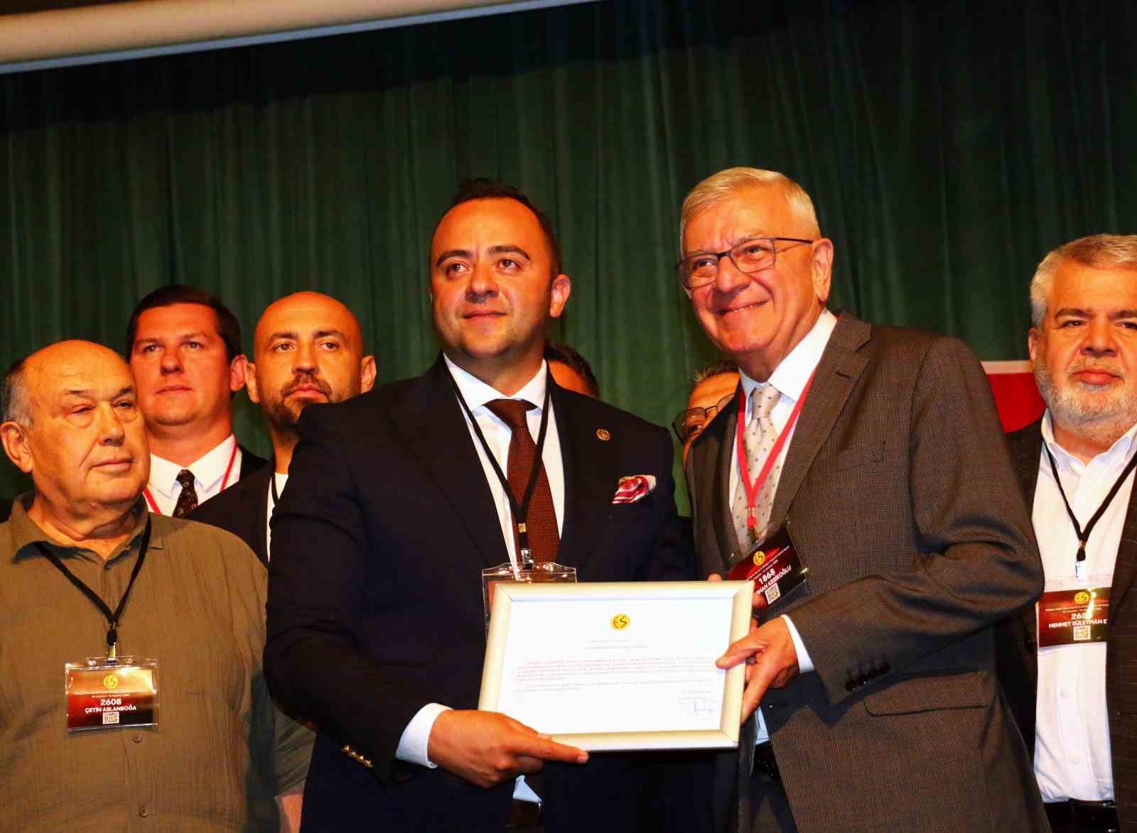 Eskişehirspor&rsquo;da Ulaş Entok yeniden başkan se&ccedil;ildi
