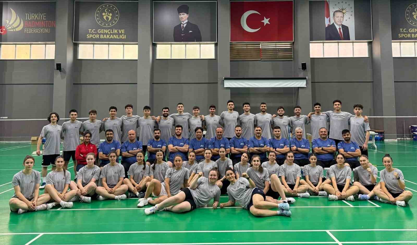 Erzincanlı badmintoncular uluslararası maçlara katılmak için kampa girdi