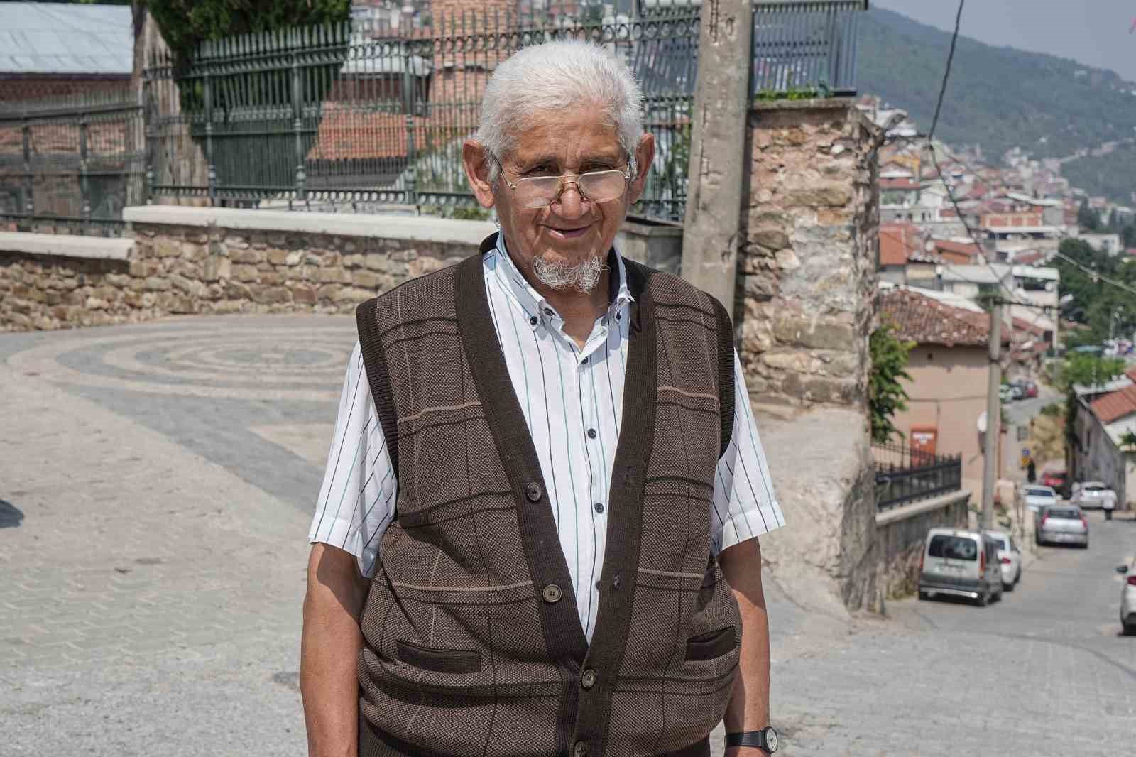 452 yıllık izi, her gün göreviymiş gibi temizliyor
