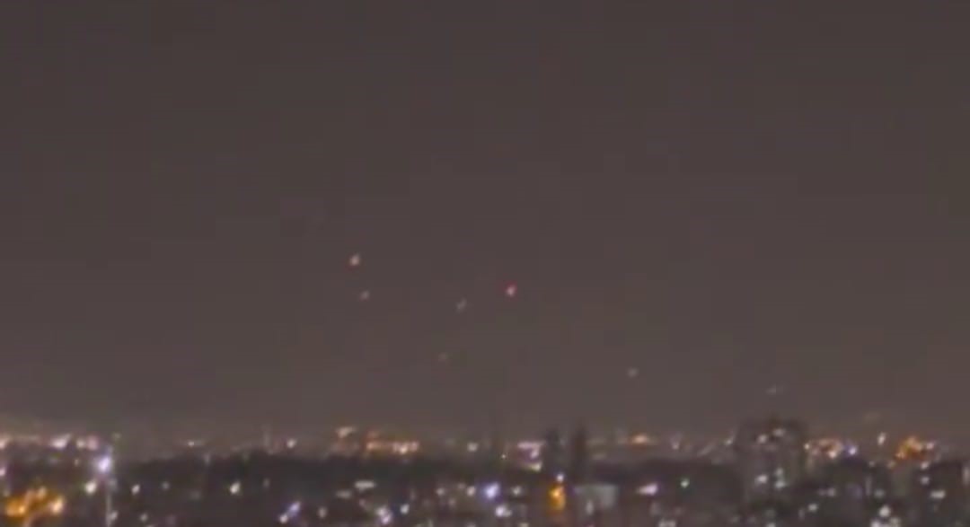 İran’ın İsrail’e attığı füzeler gece boyunca Gaziantep’ten görüldü