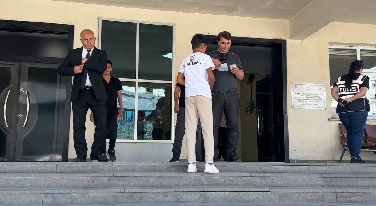 Y&uuml;ksekova&rsquo;da LGS heyecanı başladı
