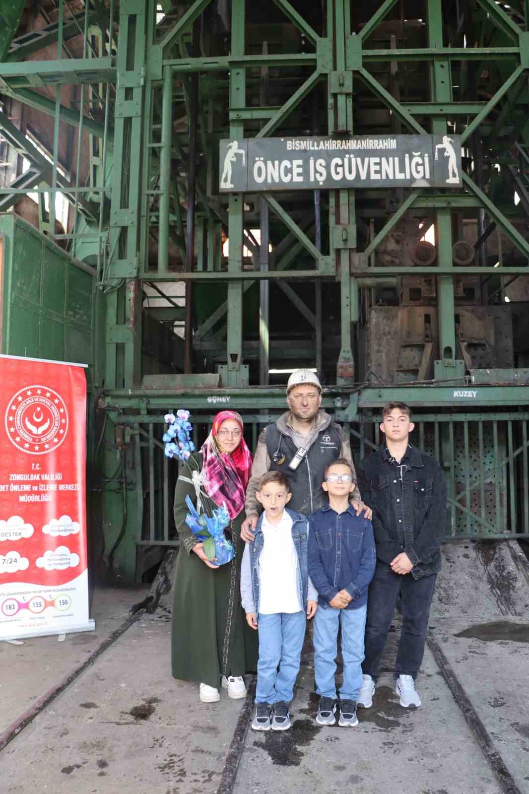 En güzel Babalar Günü: Ocaktan çıkıp ailelerine koştular
