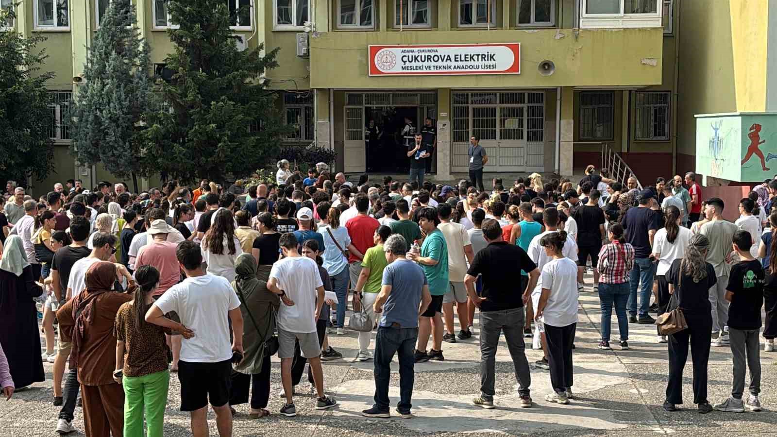 Adana’da LGS heyecanı başladı