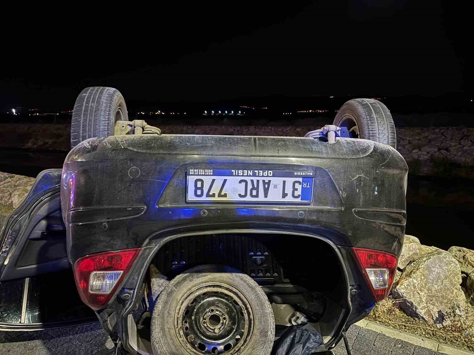 Edremit’te trafik kazası: 3 yaralı