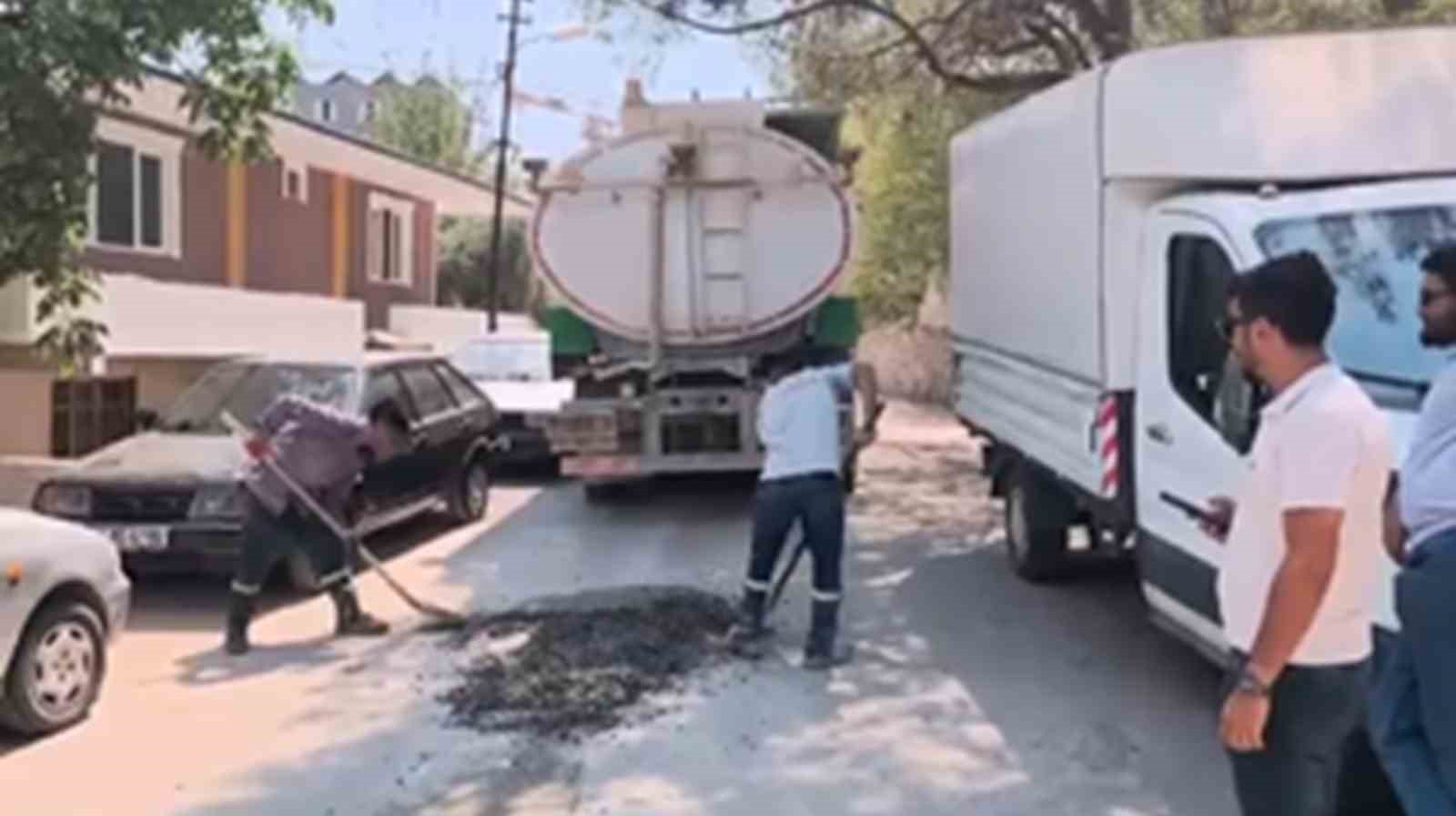 Sosyal medyada paylaşılan görüntüler mikserden yola dökülen betonu temizletti