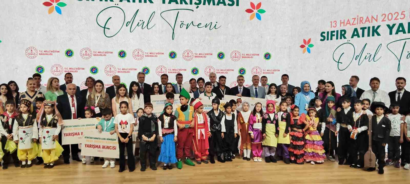 Sıfır Atık Yarışmasına Balıkesir&rsquo;e 3 &ouml;d&uuml;l
