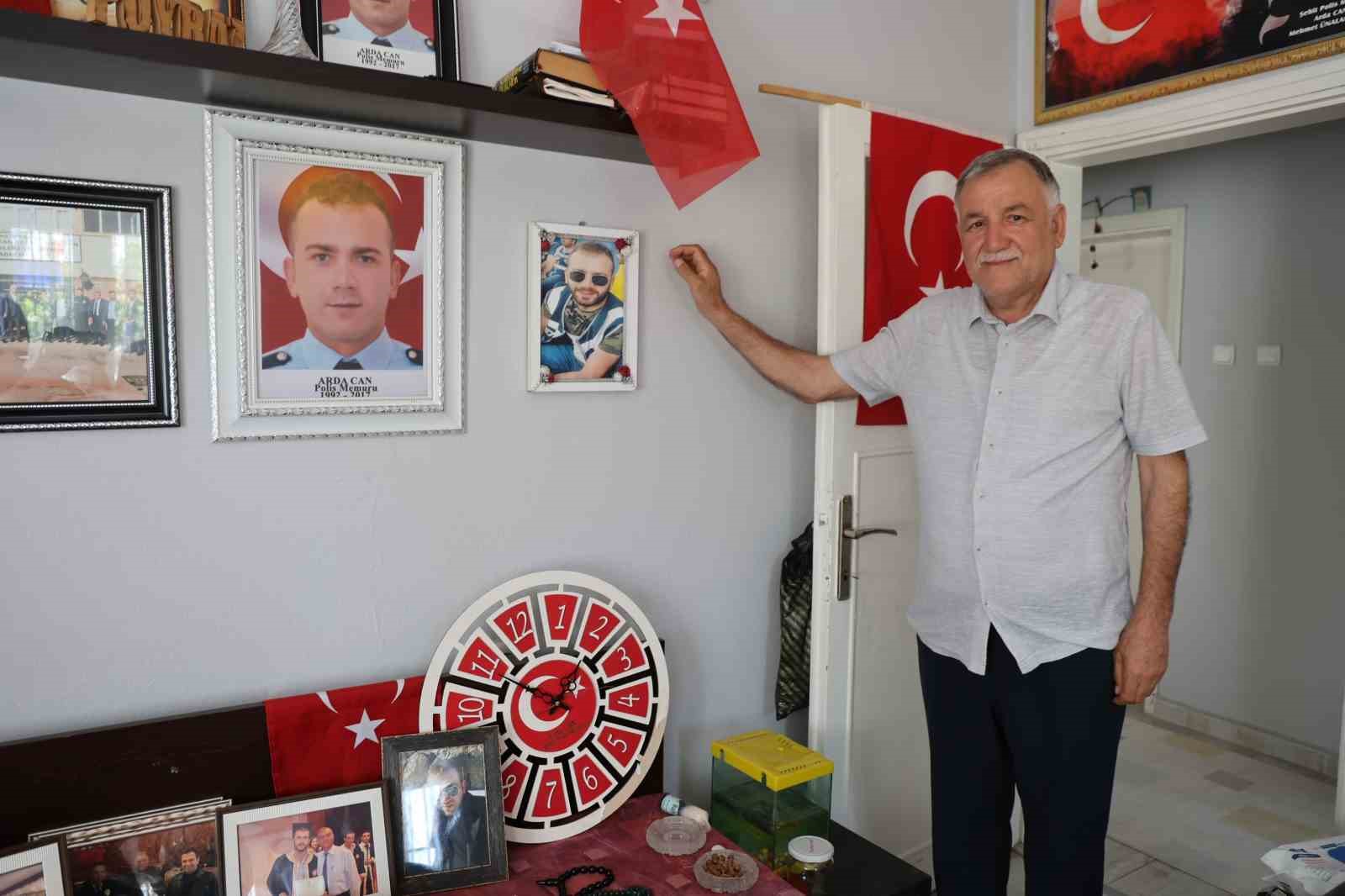 Şehit babalarının hüzünlü günü