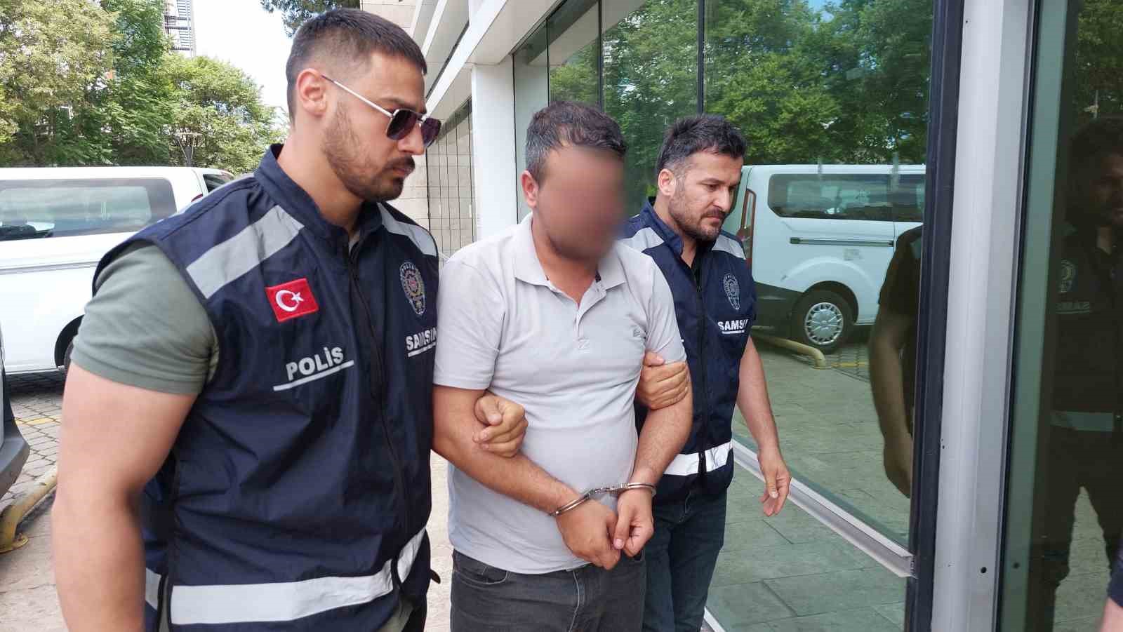 Samsun&rsquo;da kavgada 2&rsquo;si bı&ccedil;aklanan 4 kişi hastanelik oldu
