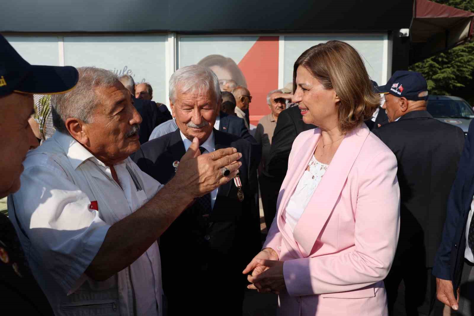 Başkan Ünlüce Babalar Günü’nde şehit ve gazi babalarını ile buluştu