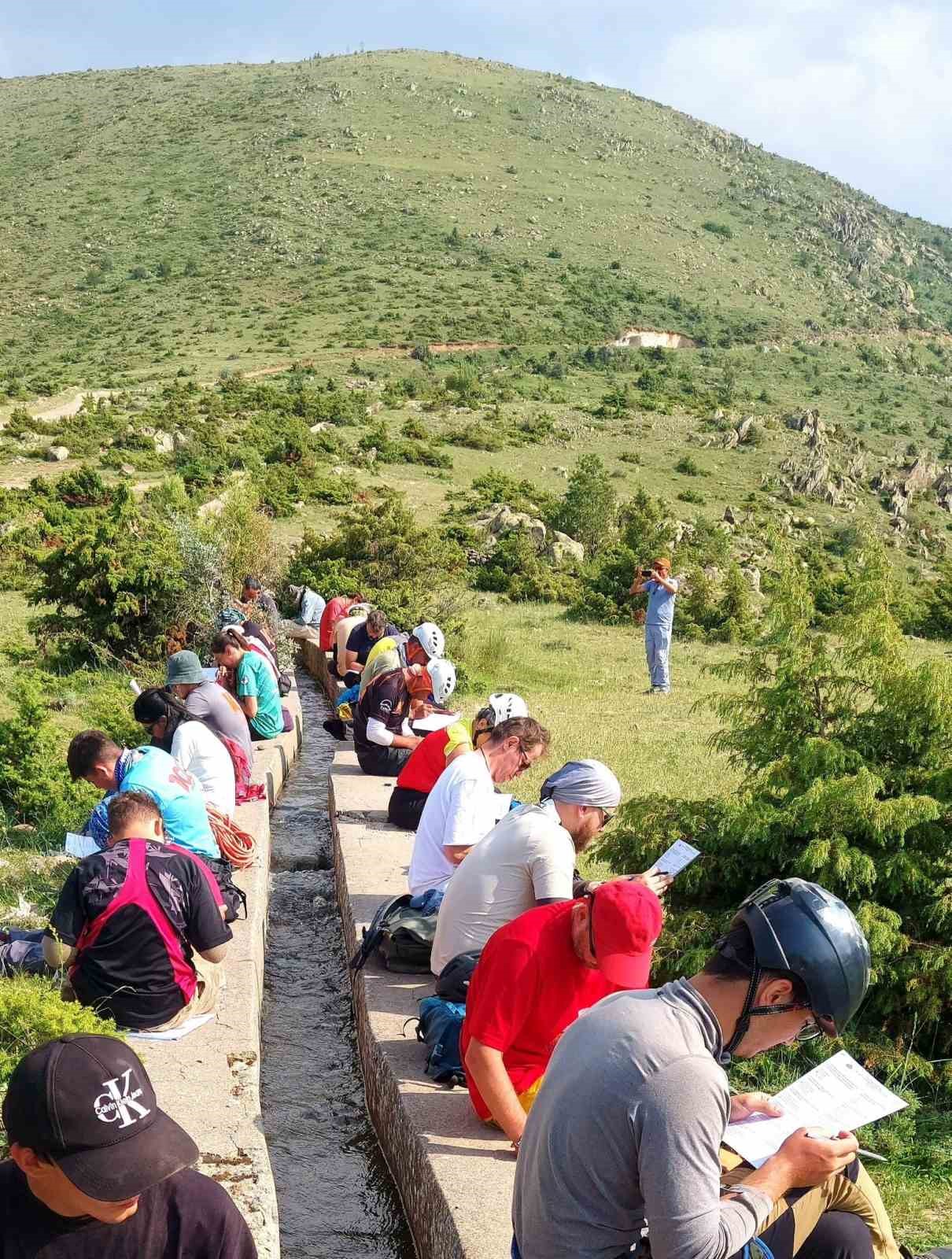 Tek İp Boyu Dağcılık Eğitimi Kayseri’de tamamlandı