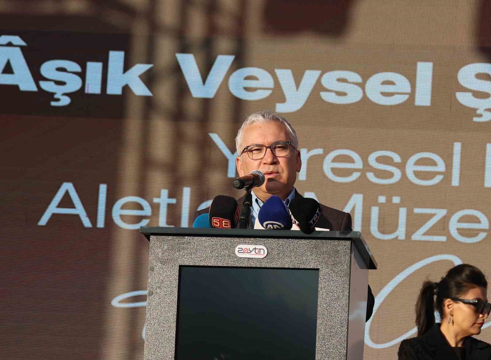 Aşık Veysel&rsquo;in geride bıraktıkları, adına a&ccedil;ılan m&uuml;zede yaşatılacak
