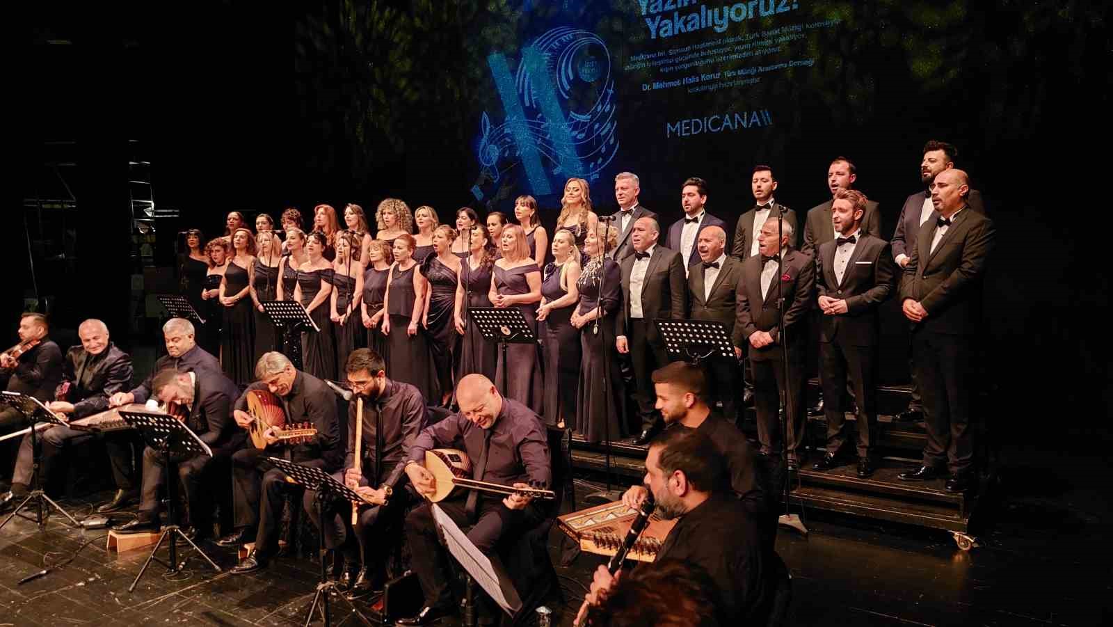 Sağlıkçılardan muhteşem yaz konseri