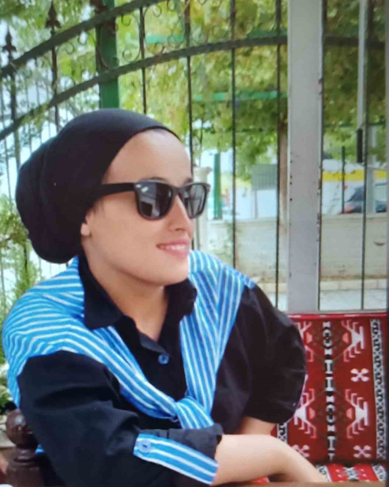 Batman&rsquo;da d&uuml;ğ&uuml;ne giden kadın kazada hayatını kaybetti, ağabeyi yaralandı
