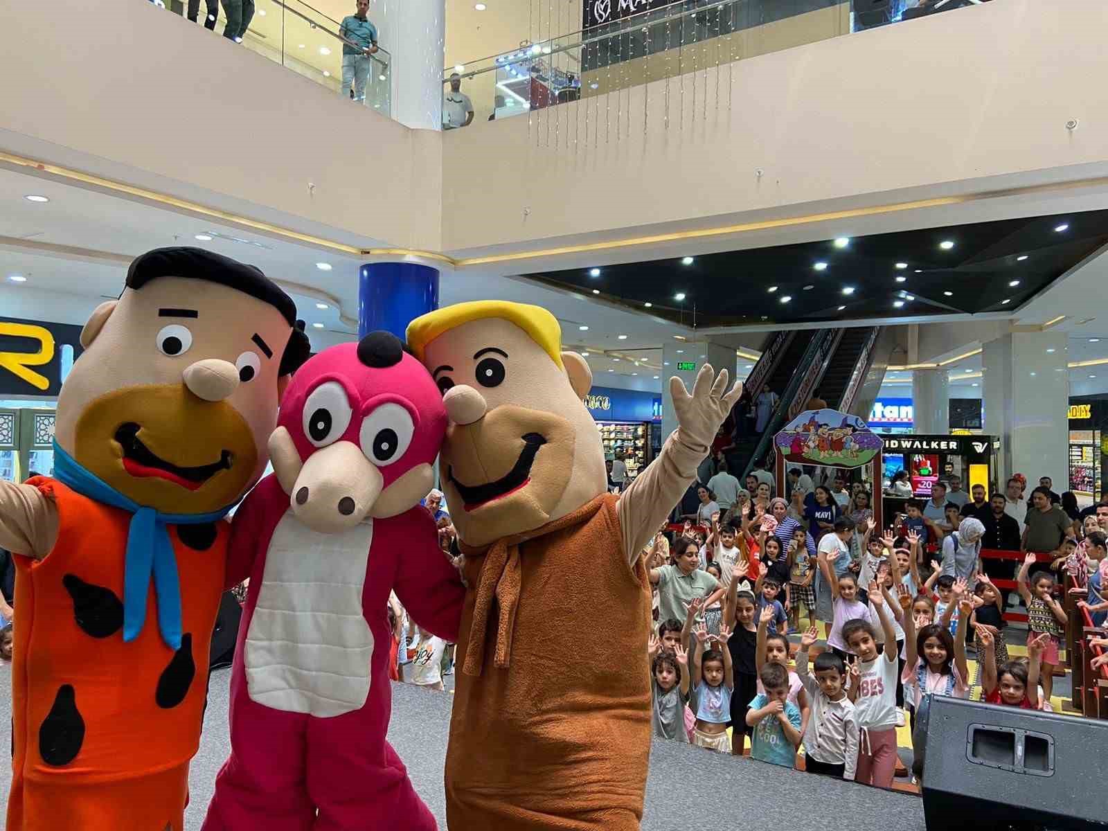 Mardin’de öğrencilere karne hediyesi olarak etkinlikler düzenleniyor