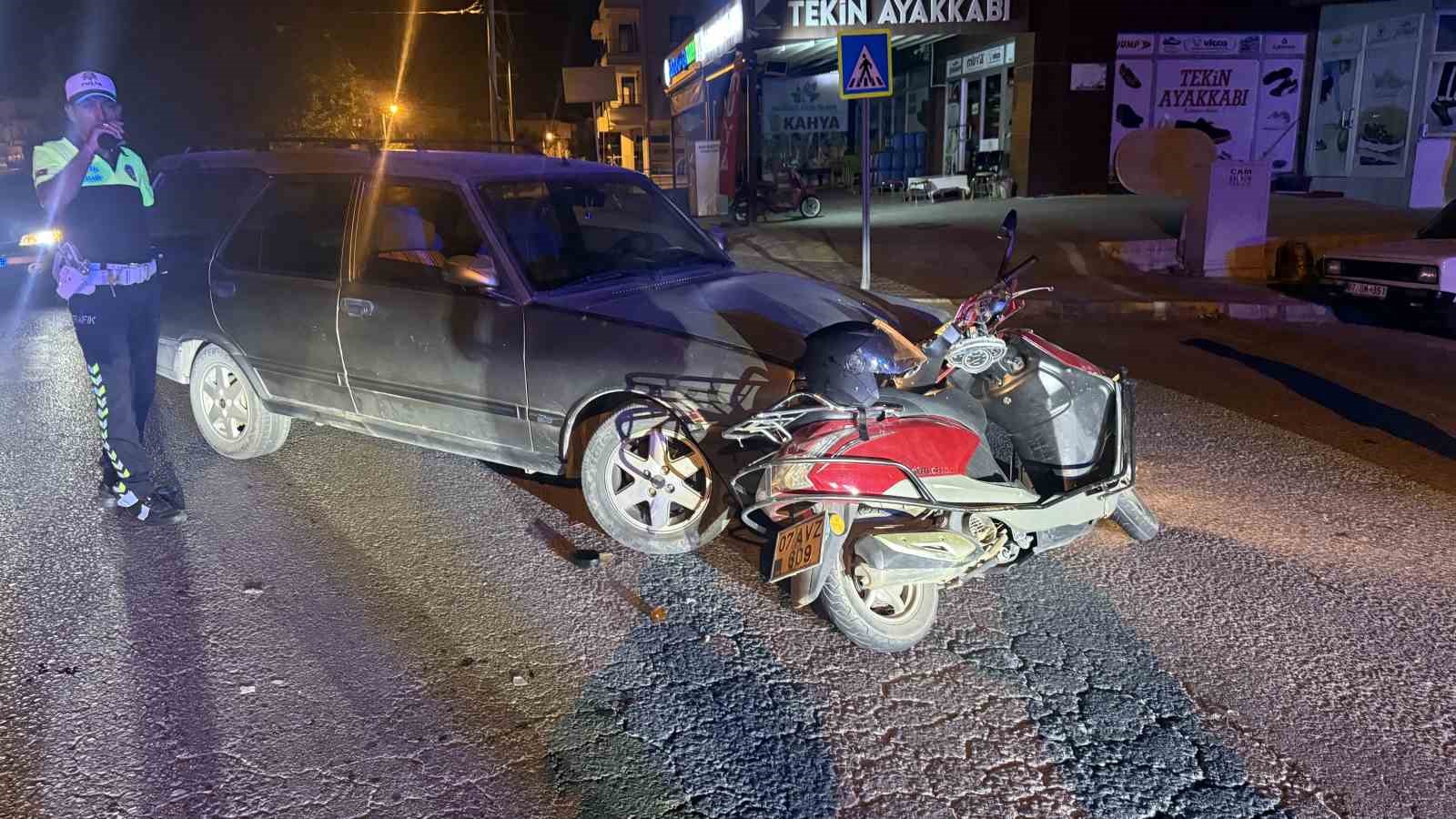 Gazipaşa&rsquo;da otomobil ile motosiklet &ccedil;arpıştı: 1 yaralı
