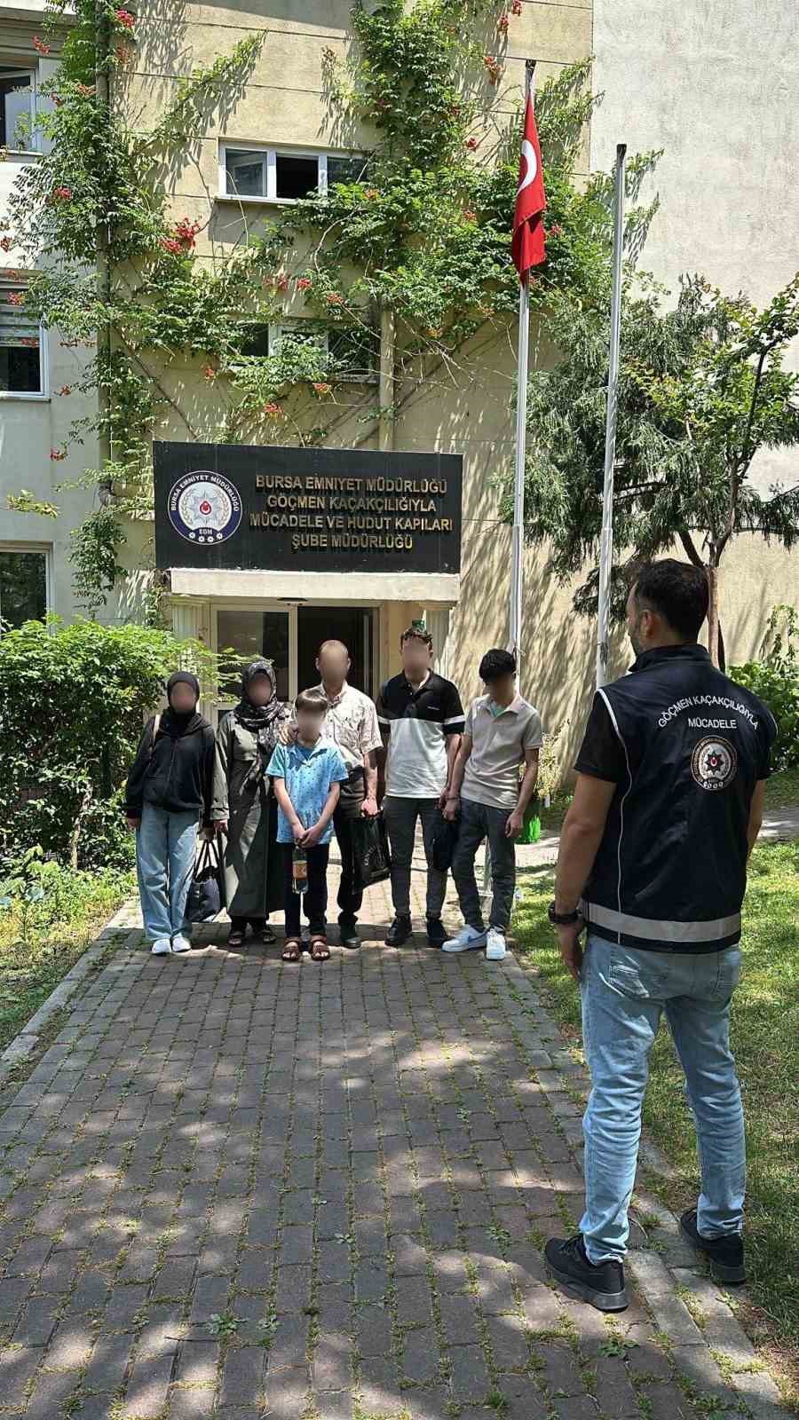 Bursa’da "Şok ev" operasyonu...7 kaçak göçmen yakalandı