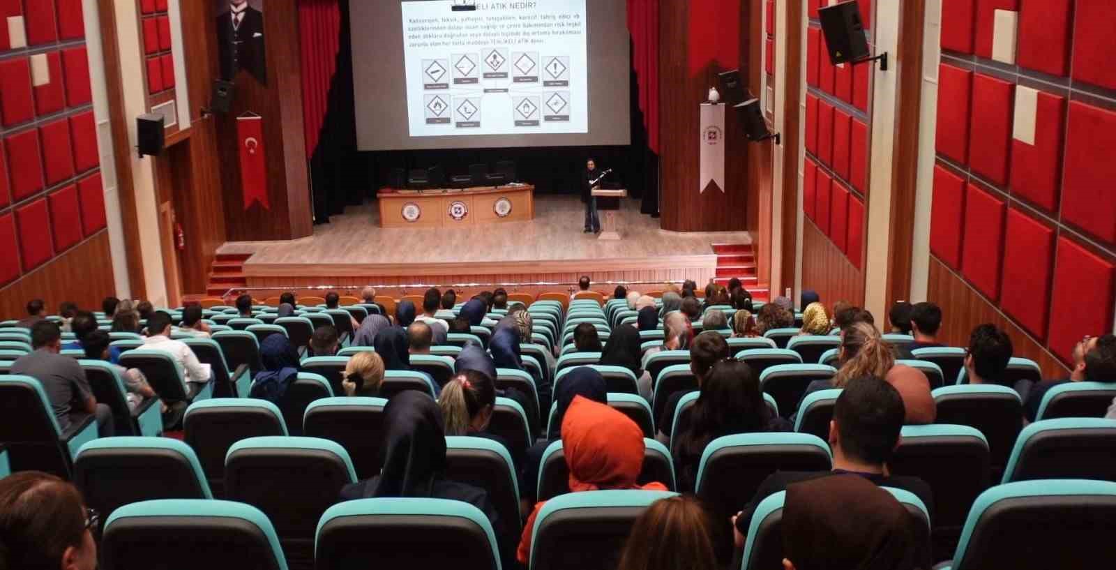 Elazığ’da tehlikeli madde ve tıbbi atık yönetimi eğitimi