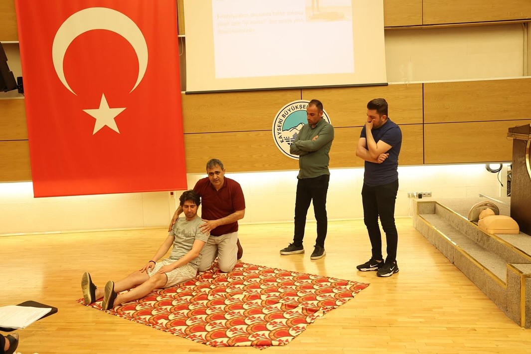 Spor A.Ş. personeline ilk yardım eğitimi verildi