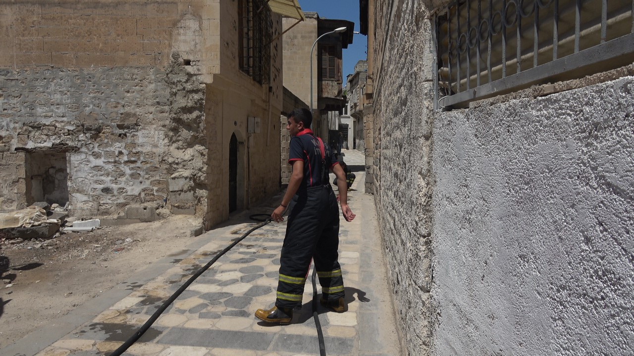 Kilis’te metruk binada yangın
