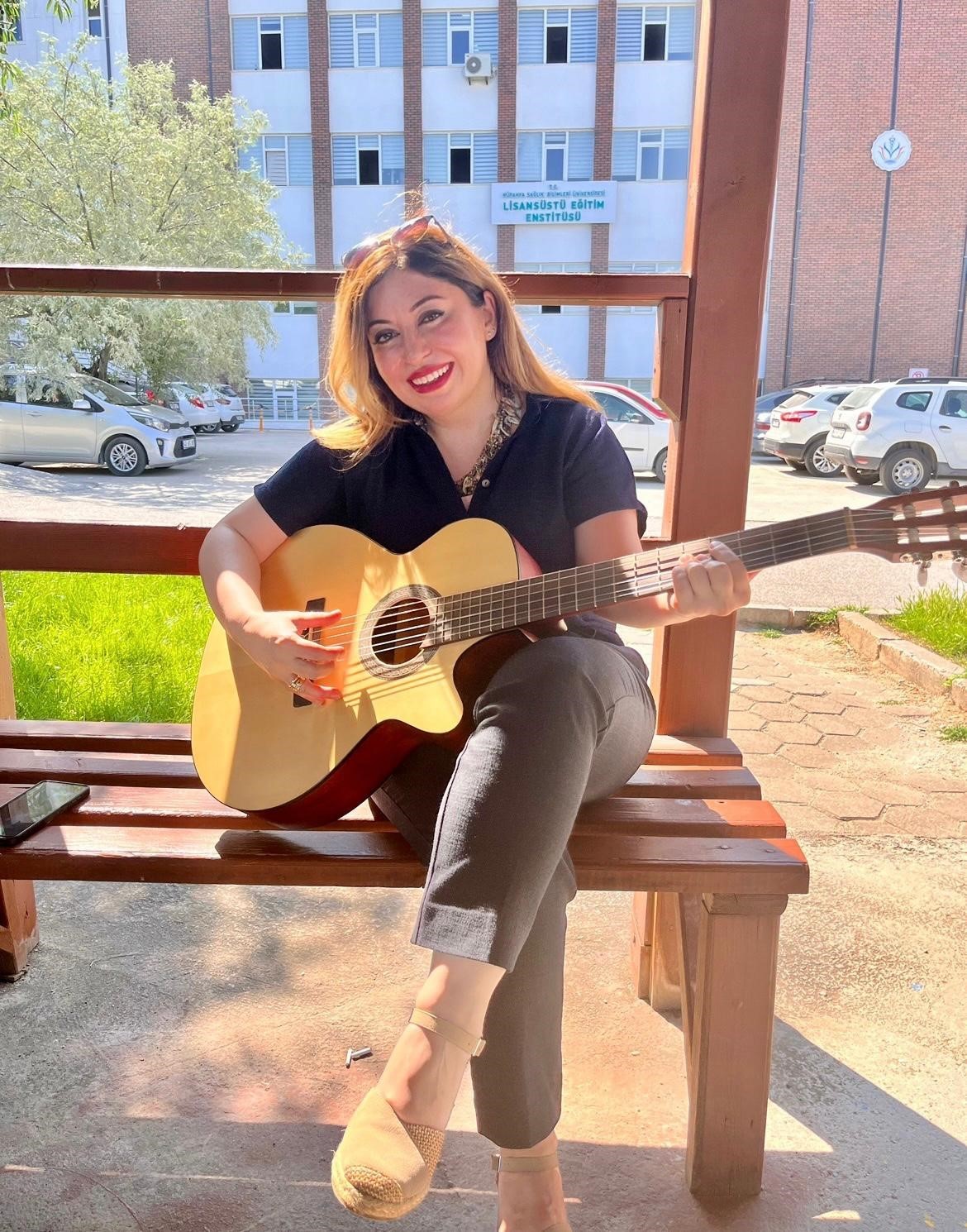 Kütahya’da öğrencilerden huzurevi sakinlerine egzersiz uygulaması