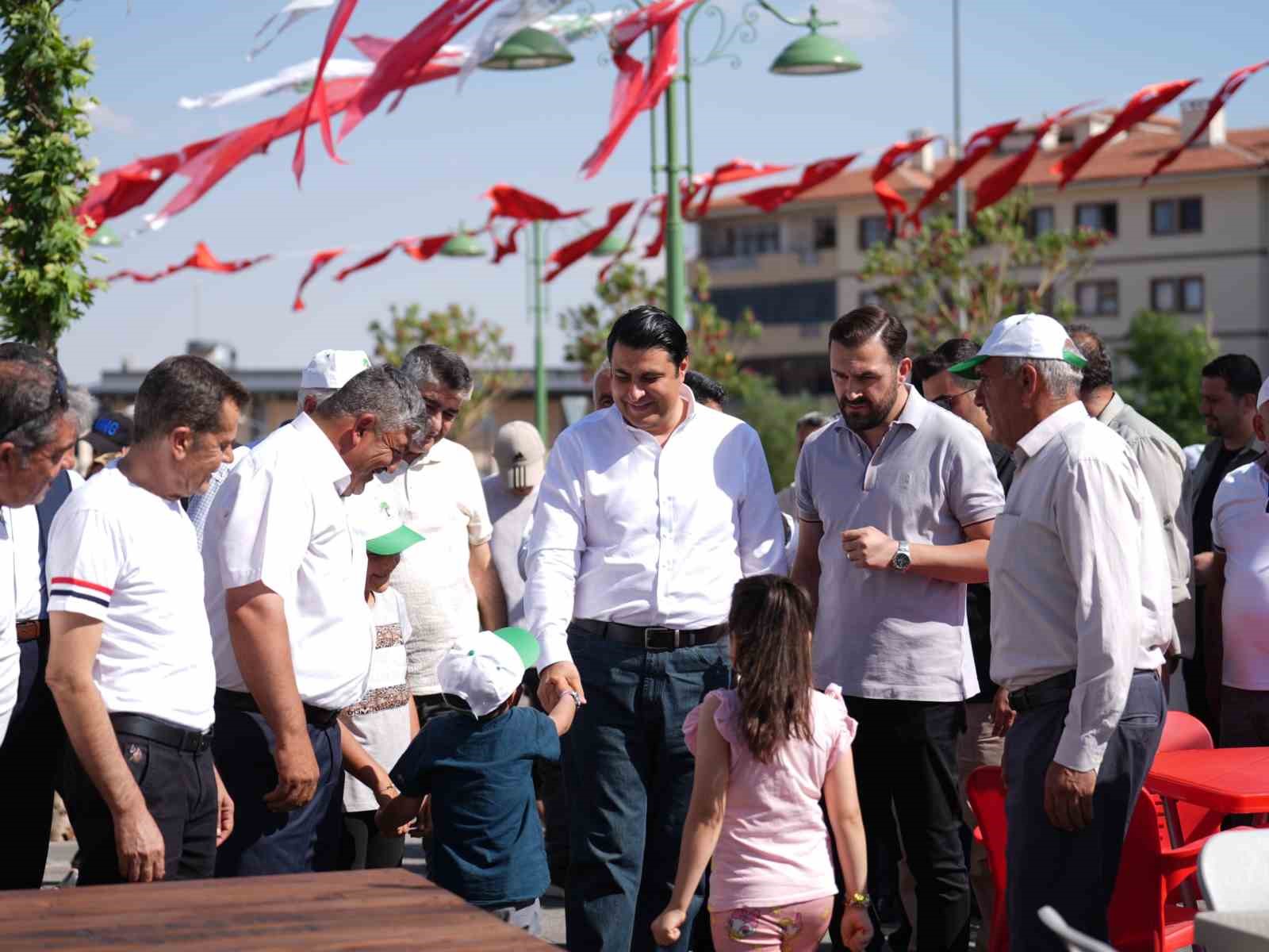 Yılmaz, Kuzeyşehir &Ccedil;ay Bah&ccedil;esi&rsquo;ni hizmete a&ccedil;tı
