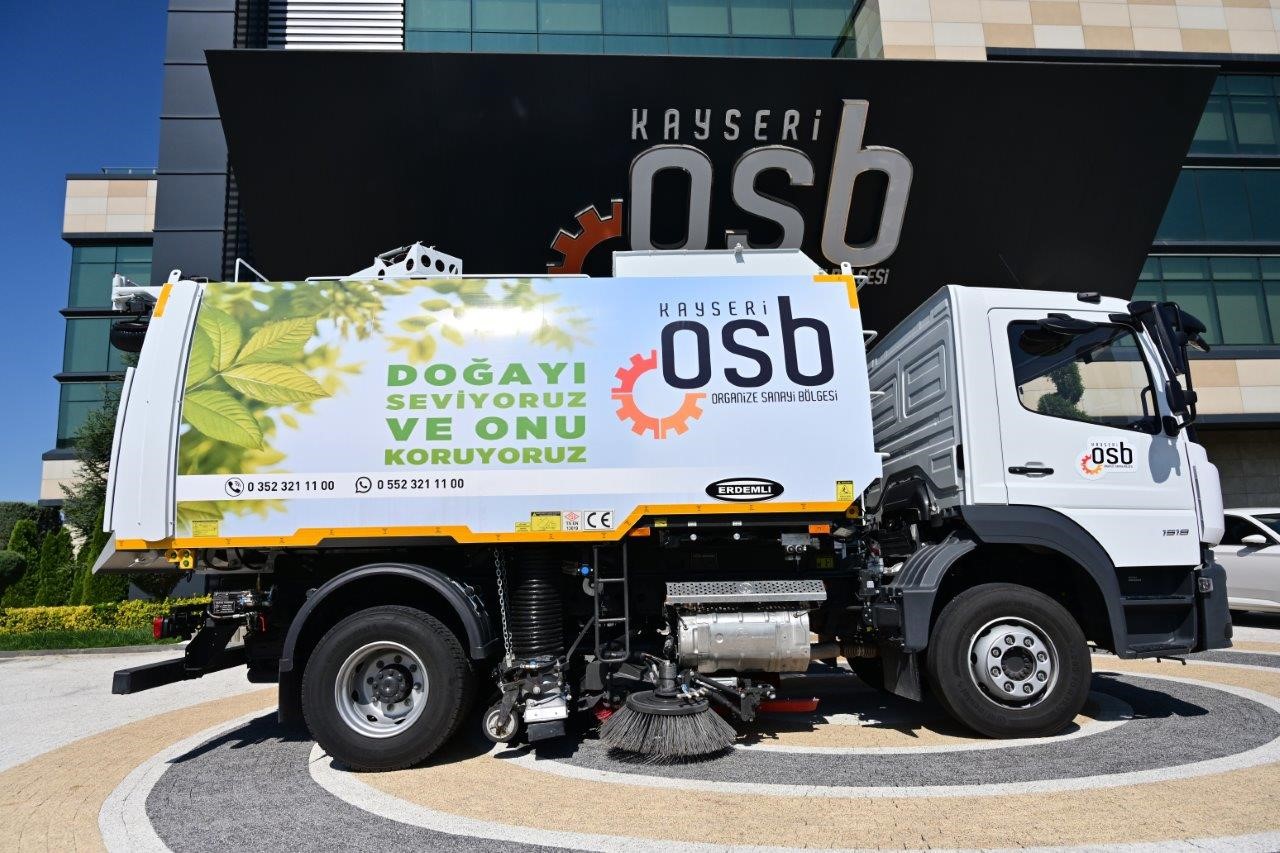 Kayseri OSB araç filosuna vakumlu yol süpürme aracı eklendi