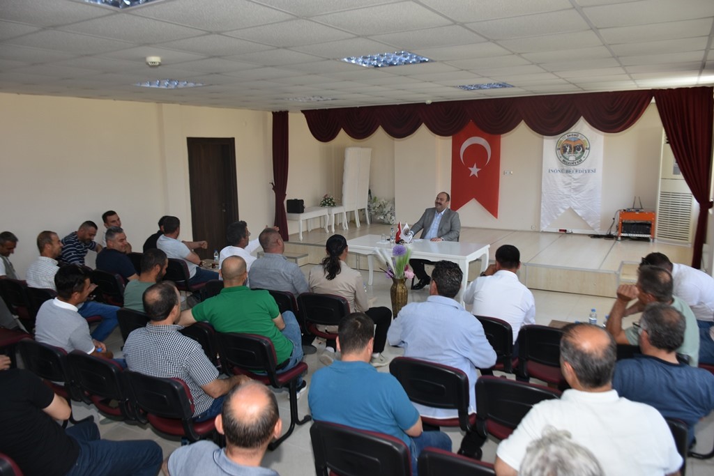 Oklubalı Mahalle sakinlerinden Başkan Hamamcı&rsquo;ya teşekk&uuml;r ziyareti
