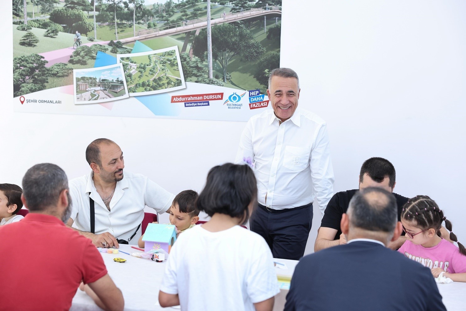 &Ccedil;ocuklar bu kez babalarıyla mutfağa girdi
