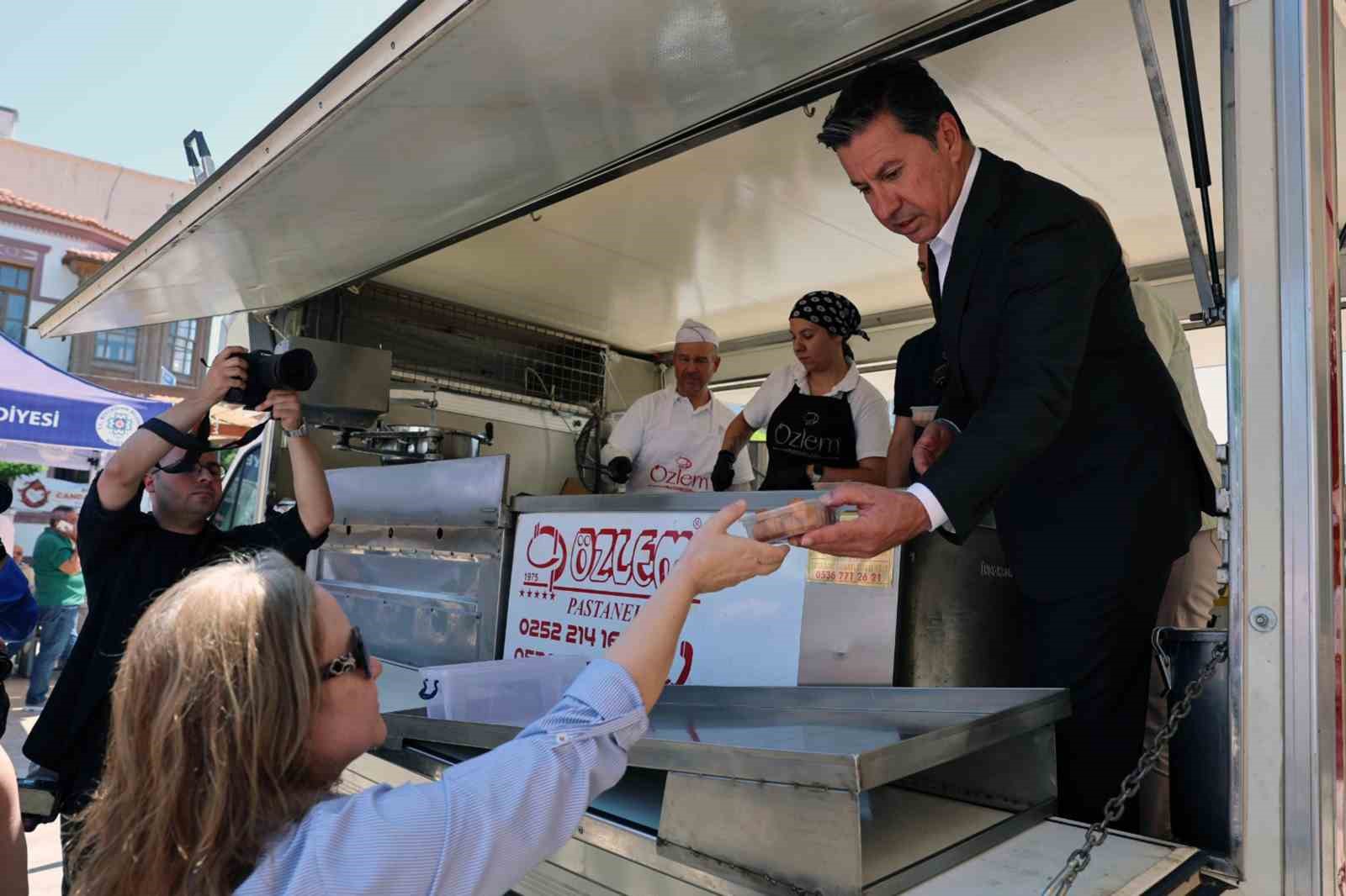 Muğla Büyükşehir Belediyesi’nden Ferdi Zeyrek anısına lokma hayrı