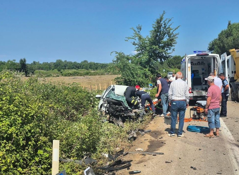 Karacabey’de trafik kazası: 1 ağır yaralı