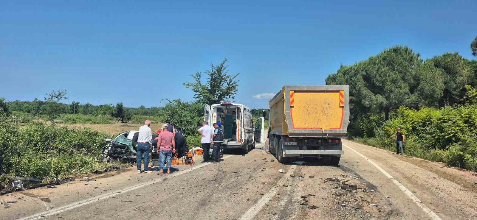 Karacabey&rsquo;de trafik kazası: 1 ağır yaralı
