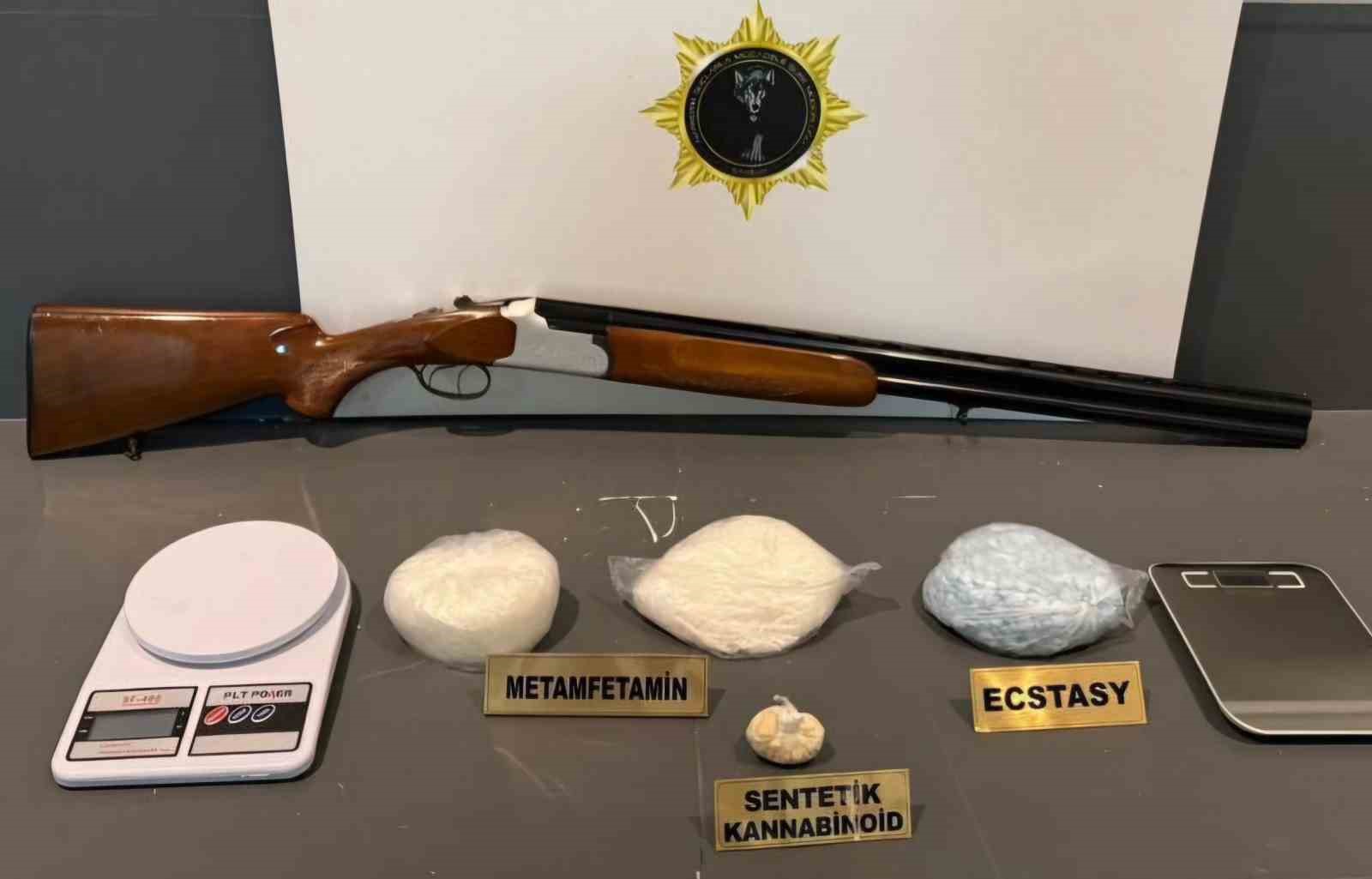 Samsun’da uyuşturucu operasyonu: 4 gözaltı