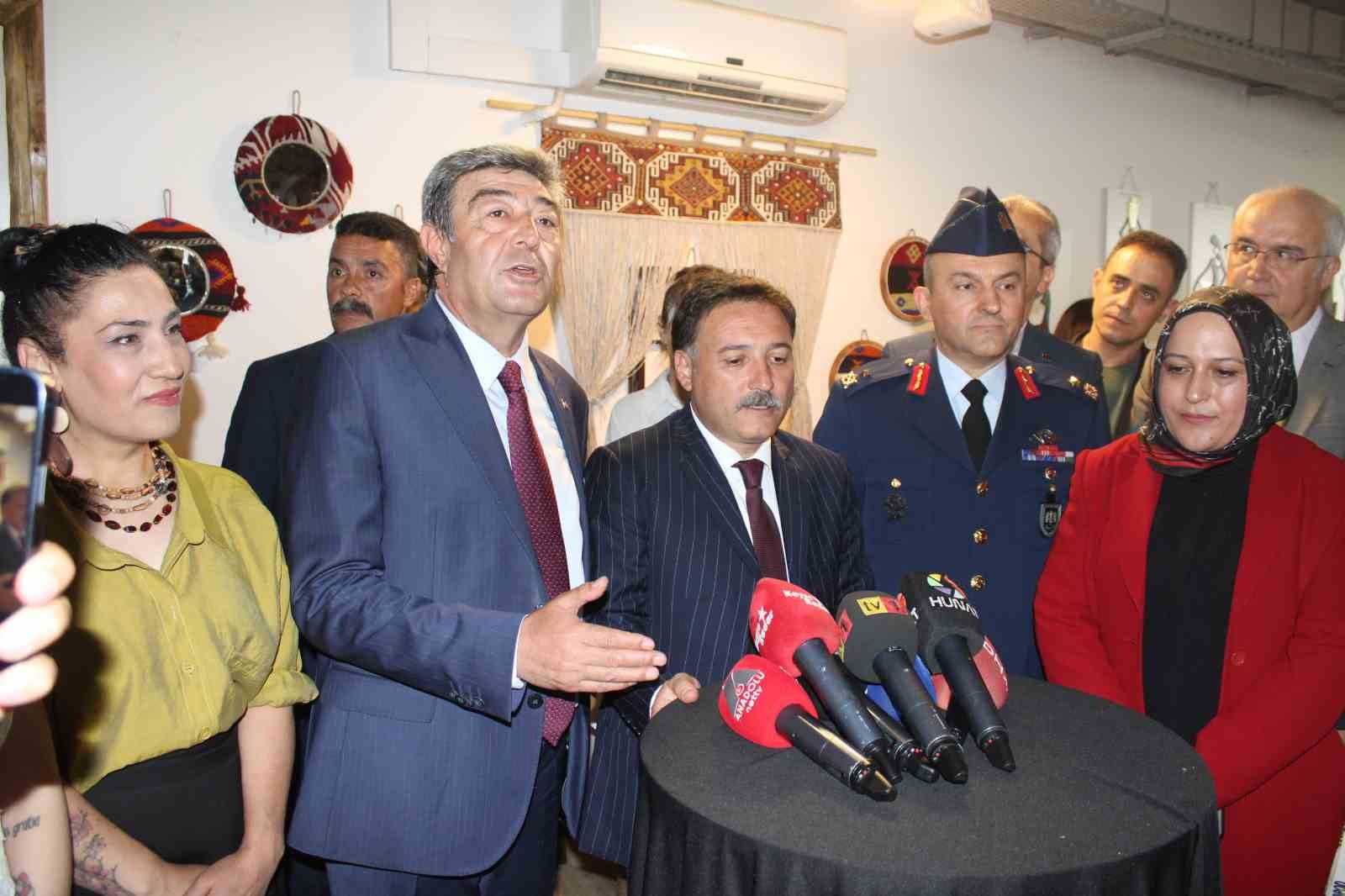 Kadın kooperatiflerinden halı ve kilim sergisi
