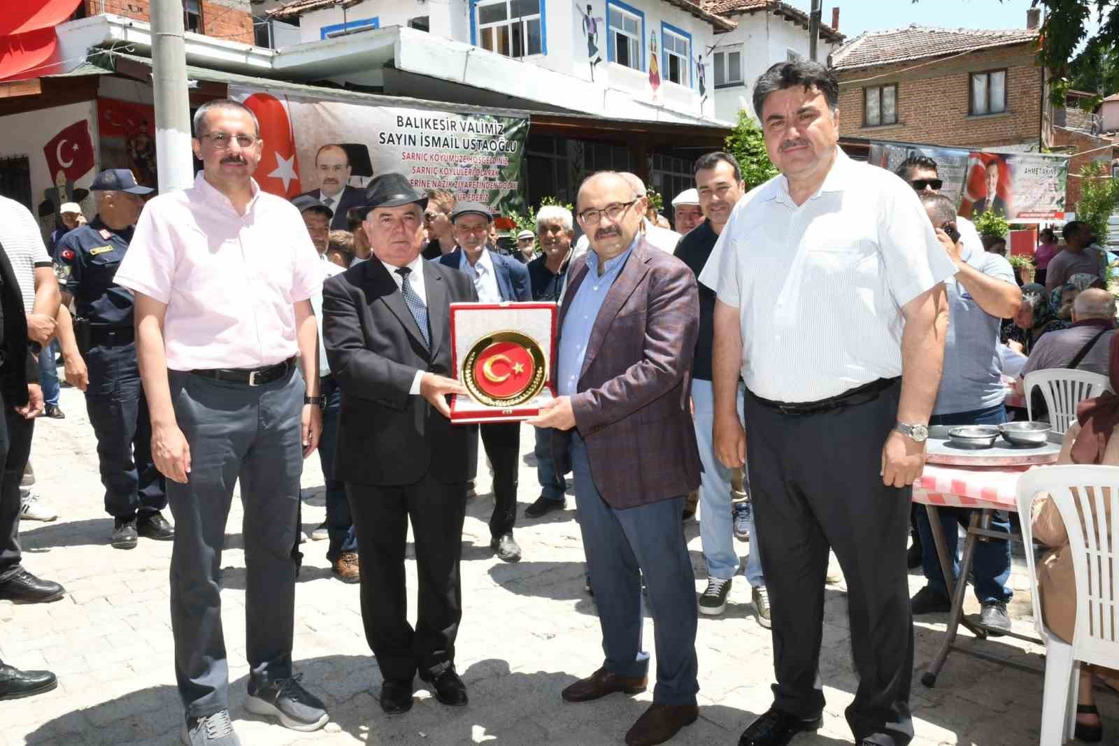 Havran’da hayırlar, kütüphane ve aşevinin açılışıyla renklendi