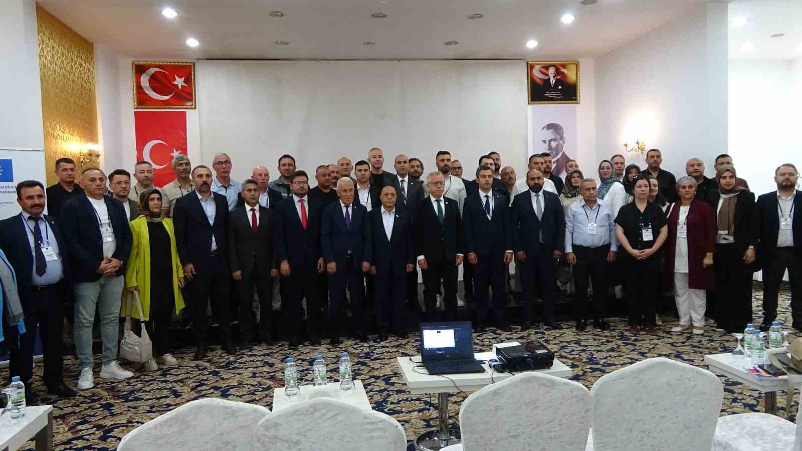 HAK-İŞ Başkanı Arslan: "OECD ülkeleri içinde, ülkemizdeki çalışanlar gayrısafi milli hasıladan 2-3 kat daha az pay alıyor"