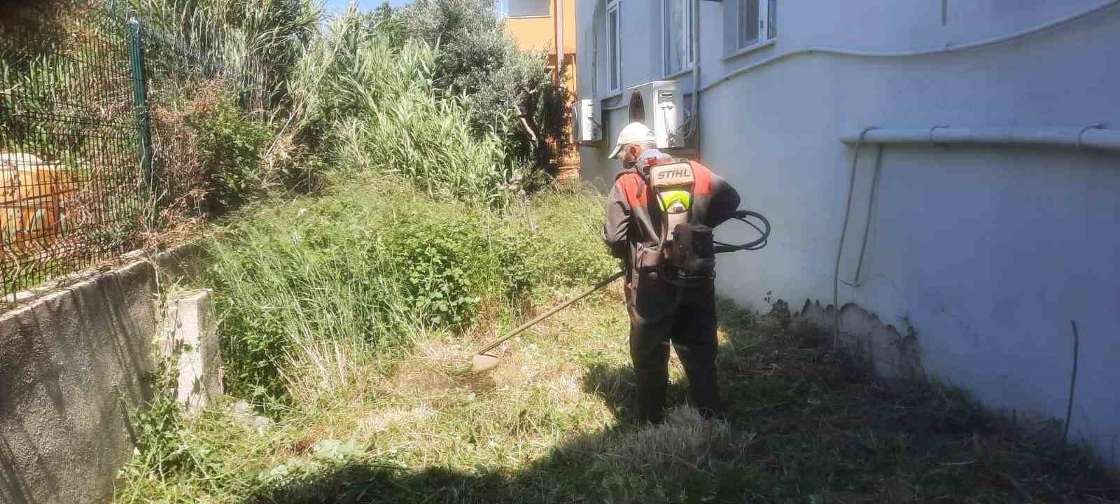 Antakya Belediyesi’nden parklar ve yeşil alanlarda titiz çalışma