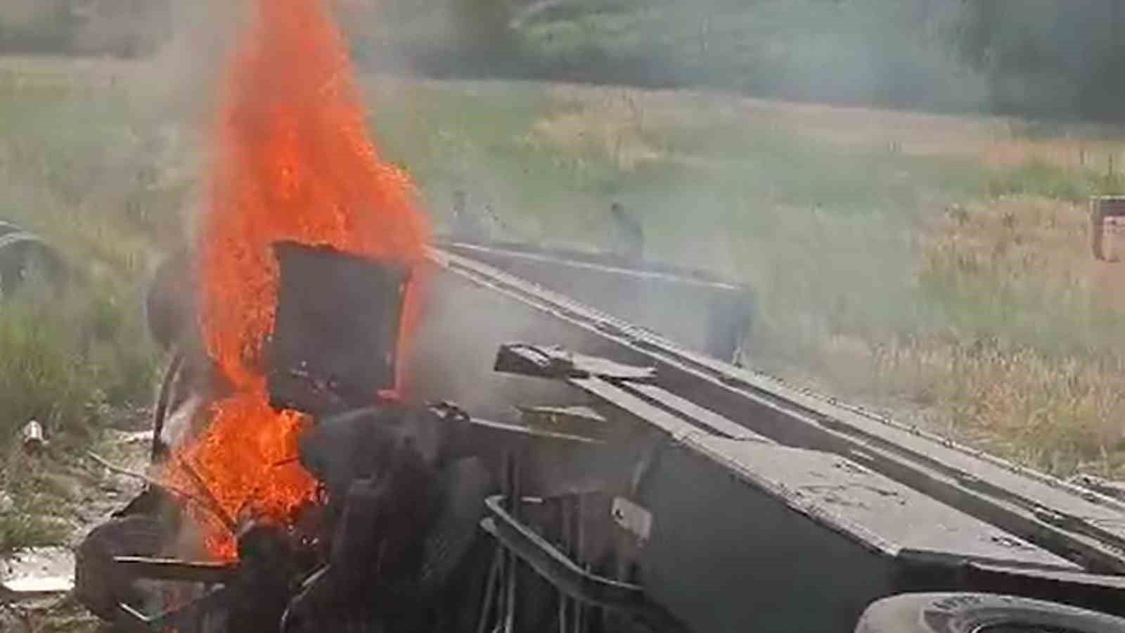 Kırıkkale&rsquo;de k&ouml;pr&uuml;den d&uuml;şen tır, 9 saat sonra alev aldı
