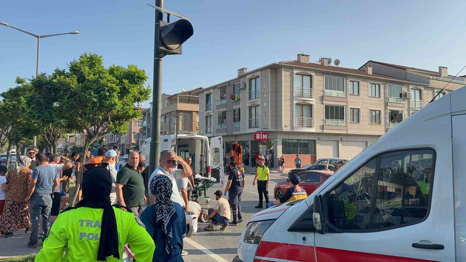 Bursa&rsquo;da en acı kaza: Anne ve bisikletli kızı ağır yaralandı
